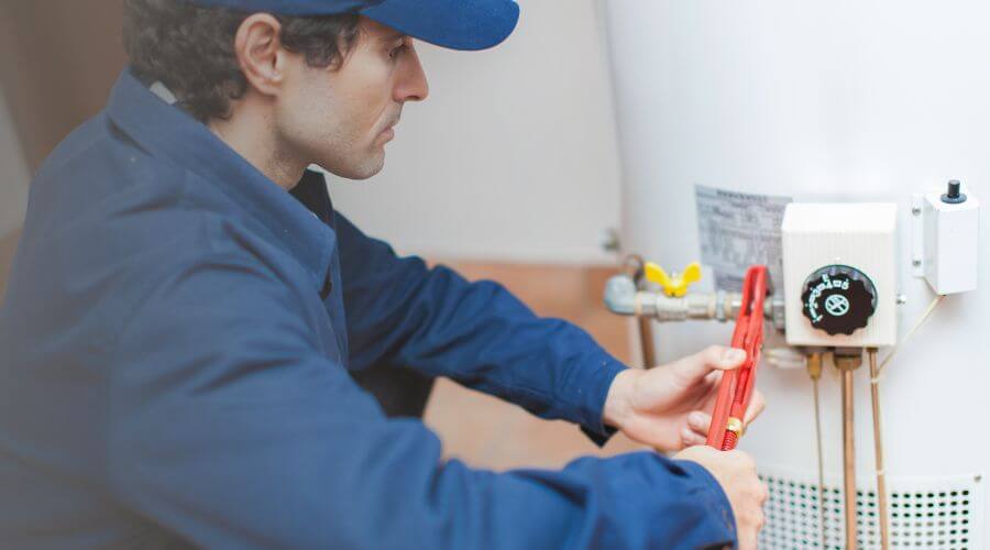 Expert burst pipe repair services in Dunnegan, MO